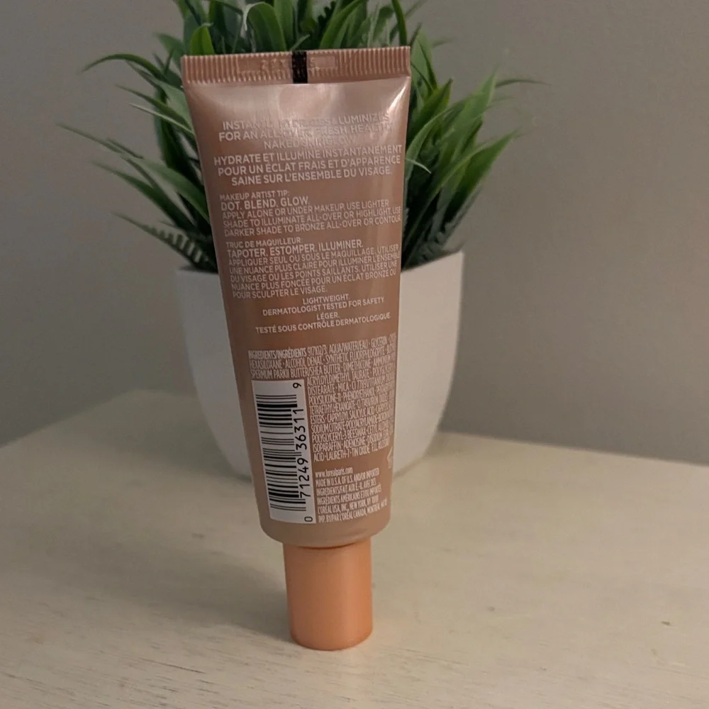 L'Oreal Lumi Glotion Natural Glow Enhancer 902